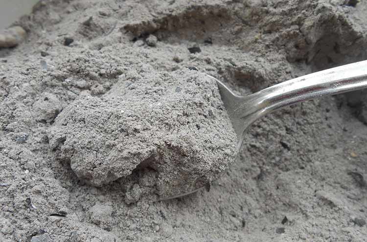 recette-dentifrice-cendre-bois recette de dentifrice à la cendre de bois